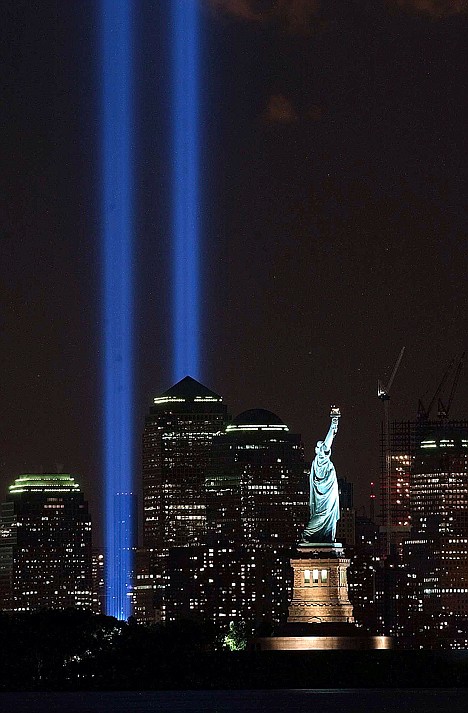 &lt;p&gt;The Tribute in Light shines over the Manhattan skyline and the Statue of Liberty in New York.&lt;/p&gt;