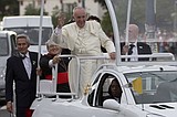 Pope praises detente effort for Cuba, U.S.