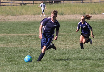 0925_S_Soccer_MVCA15.JPG