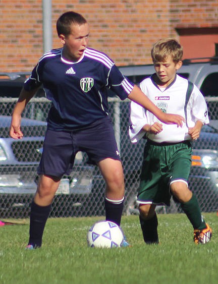 0925_S_Soccer_14U07.JPG