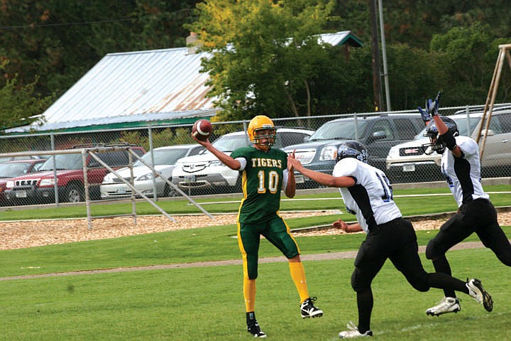 Despite having a North Star defender on his left Thomas Spencer was able to complete a throw to a recieving player down the field.