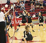 Wahluke volley girls drop Mabton