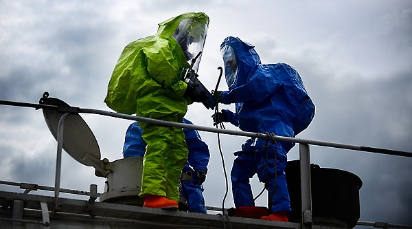 &lt;p&gt;Greg Daenzer, Jason Schwaiger, Brian Rauch and other members of the Kalispell Fire Department&#146;s hazardous materials team train with BNSF Friday in Whitefish.&lt;/p&gt;