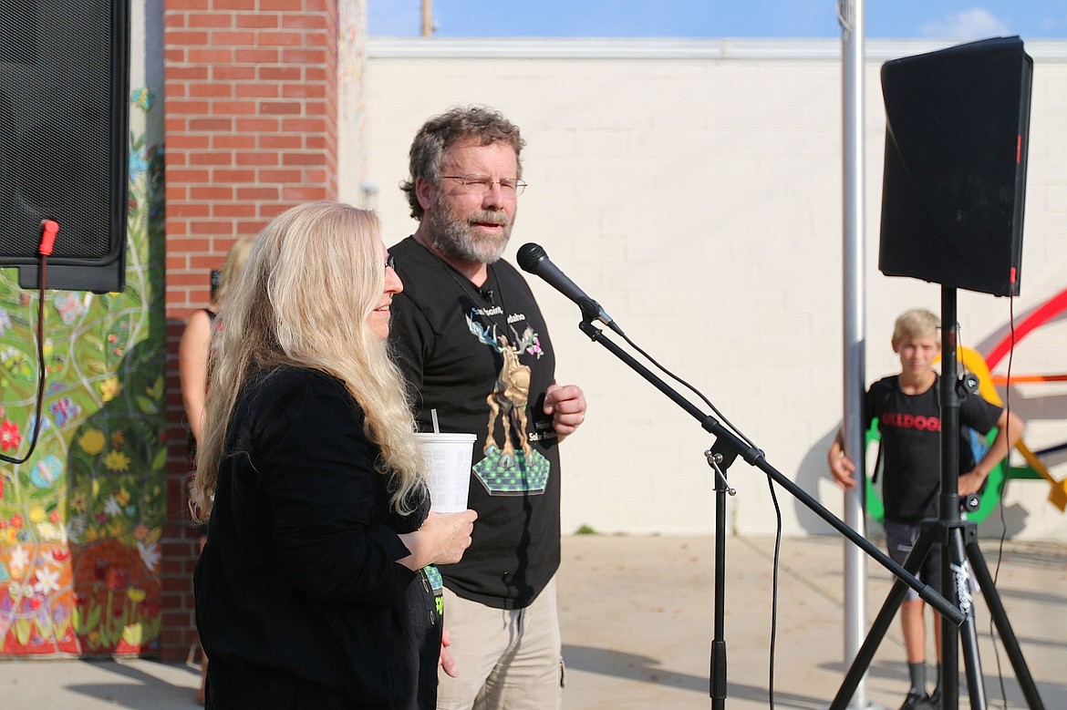 &lt;p&gt;Julie and Scott Brusaw answer questions about their Solar Roadways panels during Friday&#146;s event at Jeff Jones Town Square. The idea for the panels came after watching &#147;An Inconvenient Truth&#148; and wondering why couldn&#146;t roads have a solar component. &#147;It&#146;s good to have an engineer for a husband,&#148; Julie Brusaw told the crowd.&lt;/p&gt;