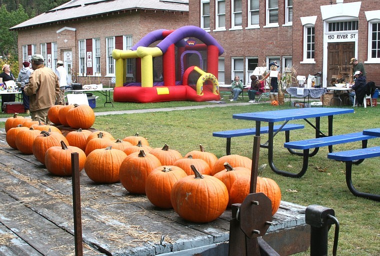 <p>Locals enjoyed the second annual Fall Festival in Superior
Saturday afternoon.</p>