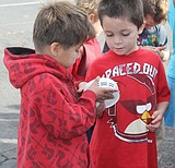 Volunteers spend day teaching kids fire safety
