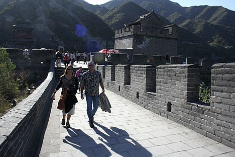 &lt;p&gt;Walking is easy for Deborah and Dale Seagle of Coeur d'Alene on the Great Wall of China, before they start climbing upward.&lt;/p&gt;