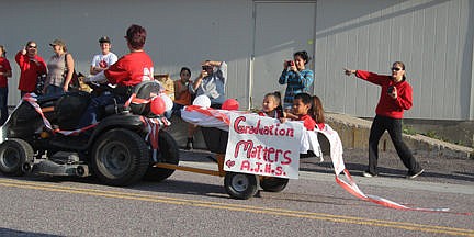 1016_C_Arlee_Homecoming_Parade05.jpg