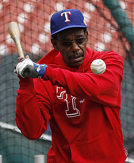 &lt;p&gt;Texas Rangers manager Ron Washington hits during practice for Game 1 of baseball's World Series against the St. Louis Cardinals Tuesday, Oct. 18, 2011, in St. Louis. (AP Photo/Matt Slocum)&lt;/p&gt;