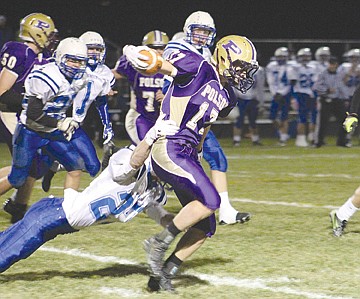 &lt;p&gt;Cedrick Smith shakes a would-be tackler on a punt return.&lt;/p&gt;