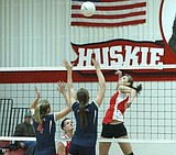 Ellensburg fends off Othello