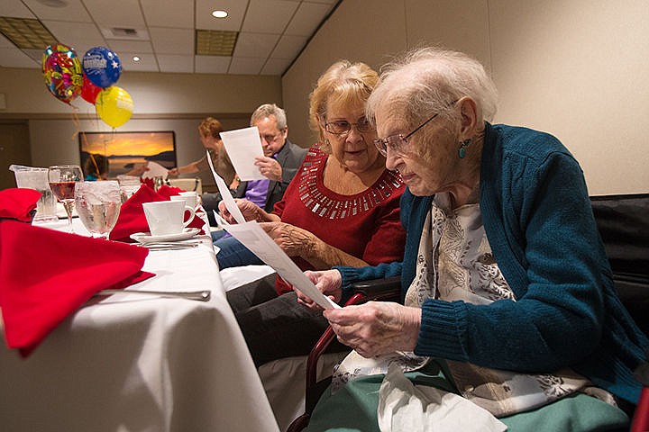 &lt;p&gt;TESS FREEMAN/Press&lt;/p&gt;&lt;p&gt;Freda Emtman and her youngest daughter Marie Skelton order dinner for Emtman&#146;s 105th birthday celebration on Saturday afternoon. Emtman was born on Oct. 23, 1909 in Fairfield, Wash., raised her five kids in Kellogg, Idaho, and moved to Coeur d&#146;Alene in 1980. &#147;I take it one day a time. That&#146;s what I live by,&#148; Emtman said.&lt;/p&gt;