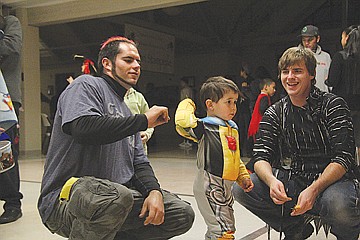 &lt;p&gt;Roy Baltz watches as Darrius Baltz winds up to fire a dart.&lt;/p&gt;