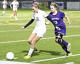 Chiefs beat Pirates 2-0, advance to championship