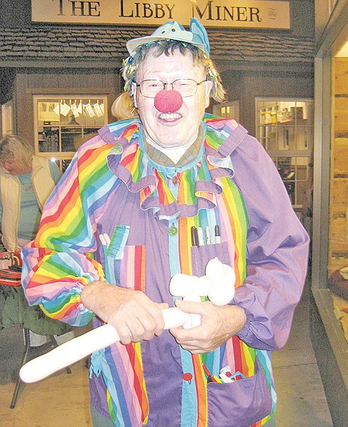 &lt;p&gt;Lloyd Wanger, also known as Williie Bee the Balloon Man, offered
fun items for attendees.&lt;/p&gt;