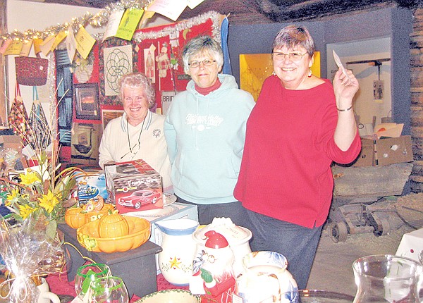 &lt;p&gt;Selling goods at the Heritage Museum&#146;s booth included, from
left, Iva DeShazer, Connie Malyevac and Mary Hebenstreit.&lt;/p&gt;