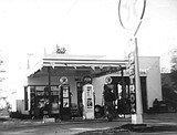 Texaco station was a beacon in the night