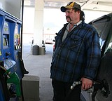 Feds predict under $3 gas next year