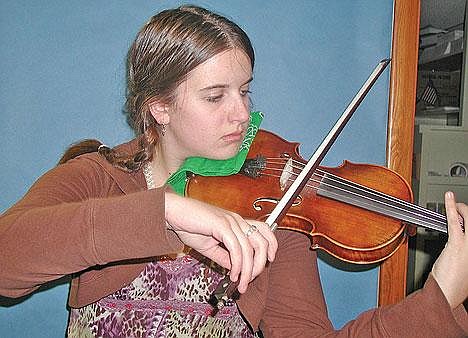 Libby High School junior Kira Lee will play the violin with the Glacier Symphony and Chorale on Saturday at the Memorial Center in Libby.