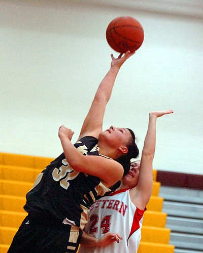 Leandra Thomas in action against Montana-Western.