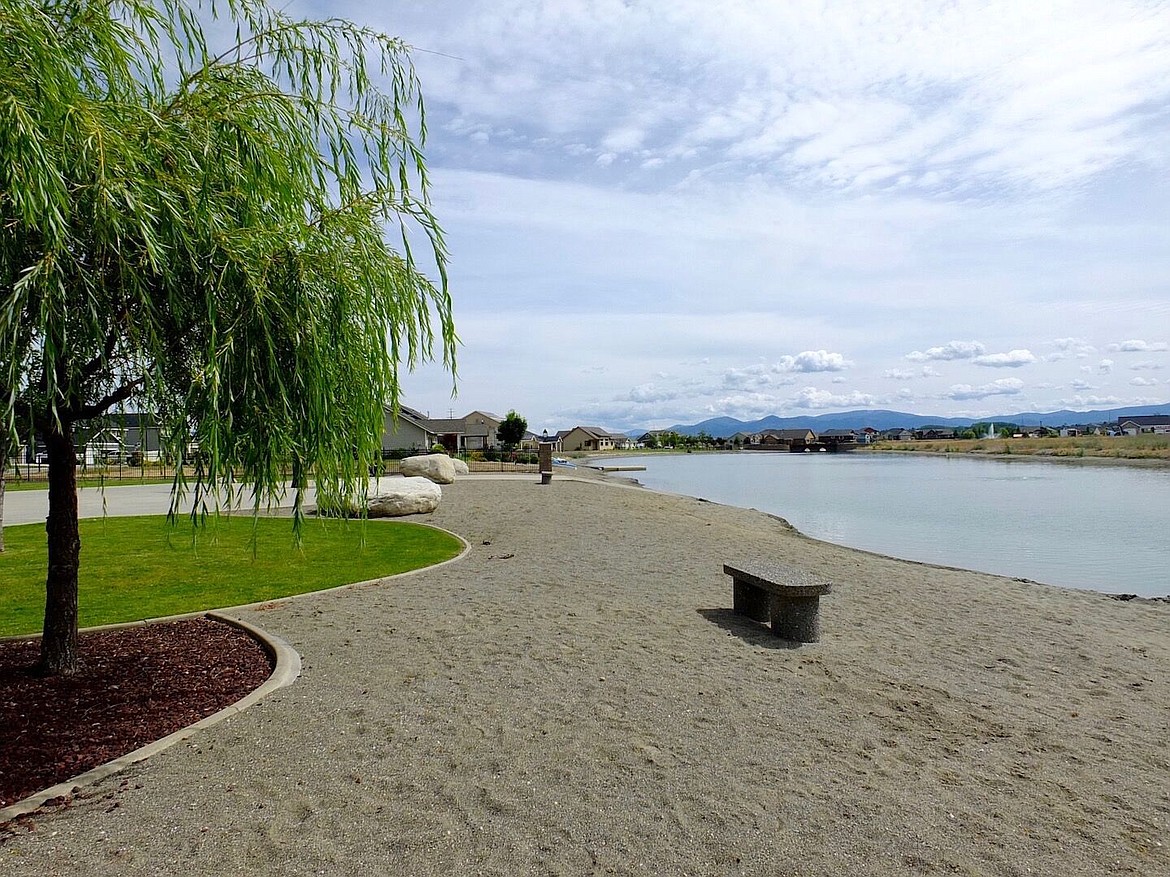 Rathdrum&#146;s Radiant Lake entices buyers with affordable waterfront