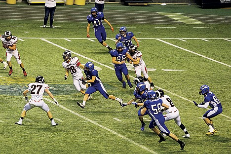 &lt;p&gt;Jonny Plums takes a fourth quarter kick-off upfield for an 82-yard runback.&lt;/p&gt;