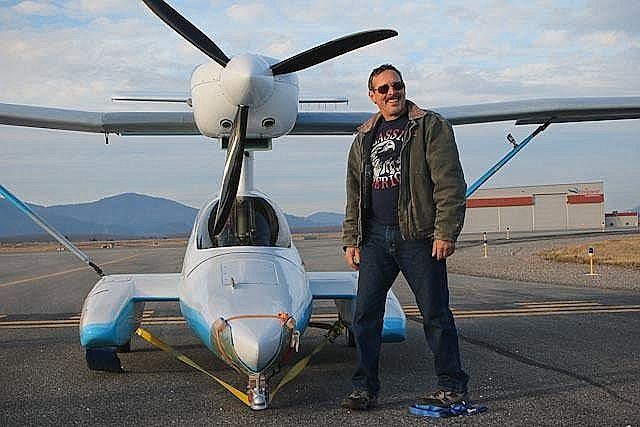 Burt Rutan&#146;s new SkiGull flies for first time