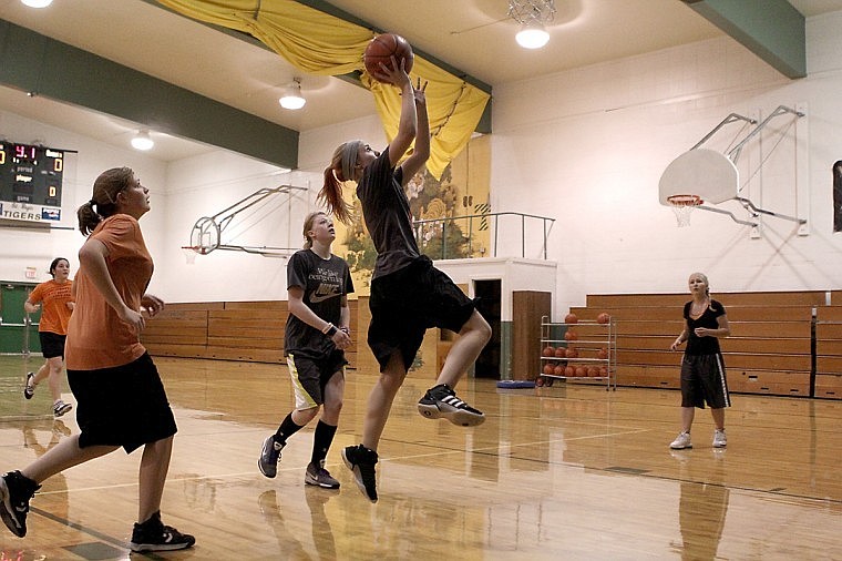 &lt;p&gt;The St. Regis Tigers began basketball practice last week and both head coaches had the teams working on offensive fundamentals such as basic schemes and layups throughout the week.&lt;/p&gt;