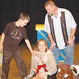 Masquers gets in Christmas spirit