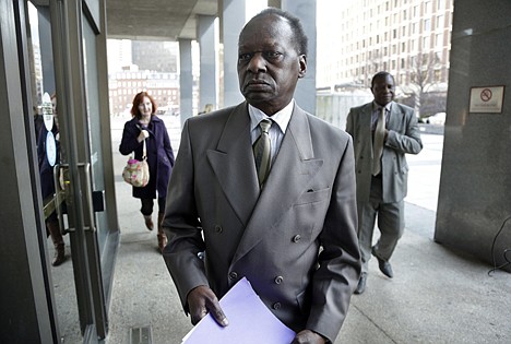 &lt;p&gt;Onyango Obama, President Barack Obama's Kenyan-born uncle, arrives at U.S. Immigration Court for a deportation hearing. The White House said Dec. 5, that President Barack Obama briefly lived with an uncle who faced deportation from the United States, correcting its previous statements that the president had never met Onyango Obama. The 69-year-old, Kenyan-born half-brother of Obama's estranged father was granted permission this week to stay in the U.S. after ignoring a deportation order two decades ago.&lt;/p&gt;