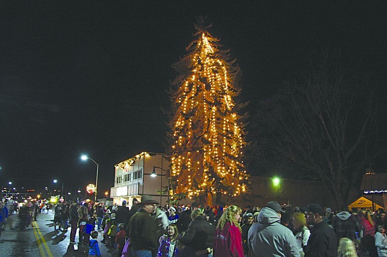 &lt;p&gt;Polson's town tree is illuminated in Holiday splendor following Friday's parade.&lt;/p&gt;