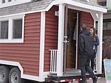 Building a Tiny House with Plastics [Video]