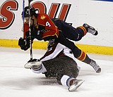 Weiss' 2nd goal lifts Panthers past Avs in OT