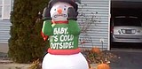 'Grinch' hauls away Christmas decorations