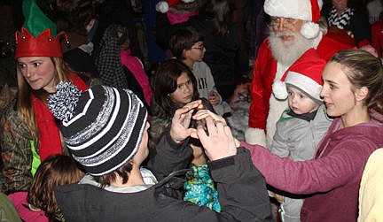 1211_C_ParadeofLights32.jpg