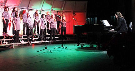 1225_C_Ronan_Choir01.jpg