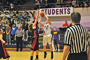 &lt;p class=&quot;p1&quot;&gt;Anna DiGiallonardo shoots over a Ronan defender.&lt;/p&gt;