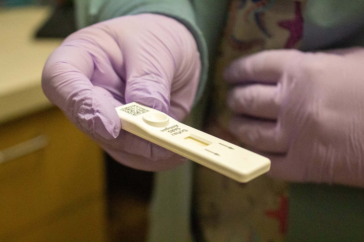 After the test sample is diluted, a small amount is placed into a cartridge. If coronavirus antigens are present, the cartridge chemically responds to their presence after around 16 minutes. The cartridge is then inserted into a diagnostic tool which can detect whether that change has occurred.