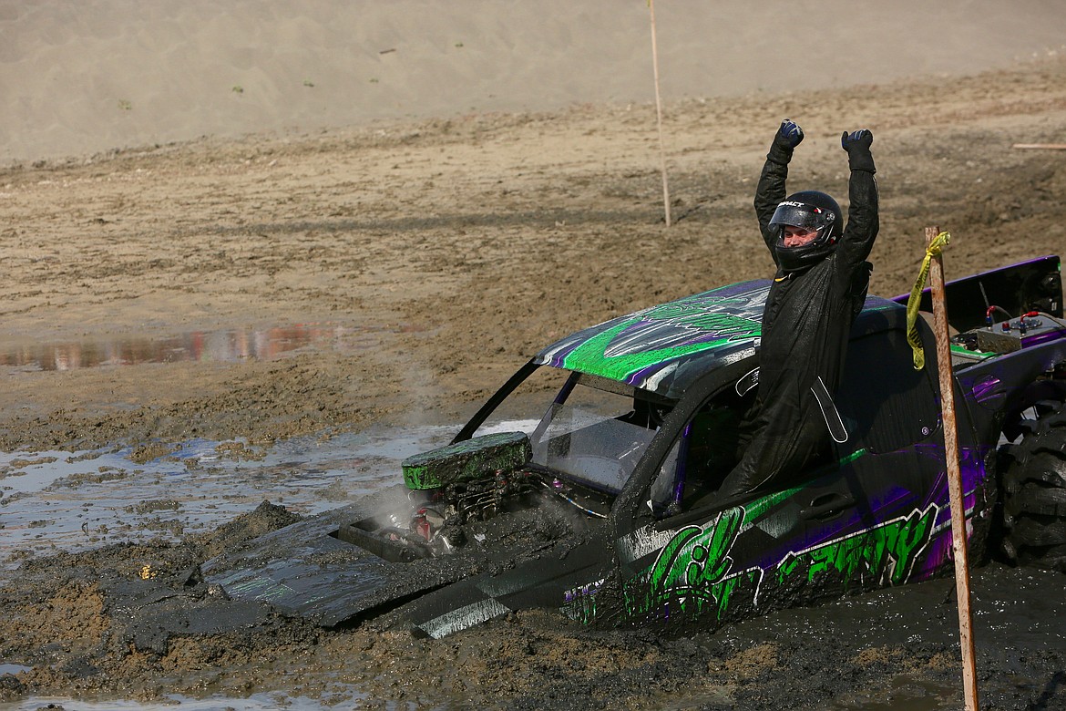 Early on in Saturday's Bounty Hole, Jeremy Bales cut straight through the mud flat in "Lil Mo Nasty," his 2017 Chevrolet Colorado and ended up far ahead of the competition--though missing a few pieces from the front of his vehicle for his effort. Only Jeremy Bond managed to narrowly beat Bales, though it took him an additional five seconds to get there.