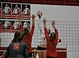 Sandpoint volleyball tops Moscow in three sets, Hicks tallies 18 kills