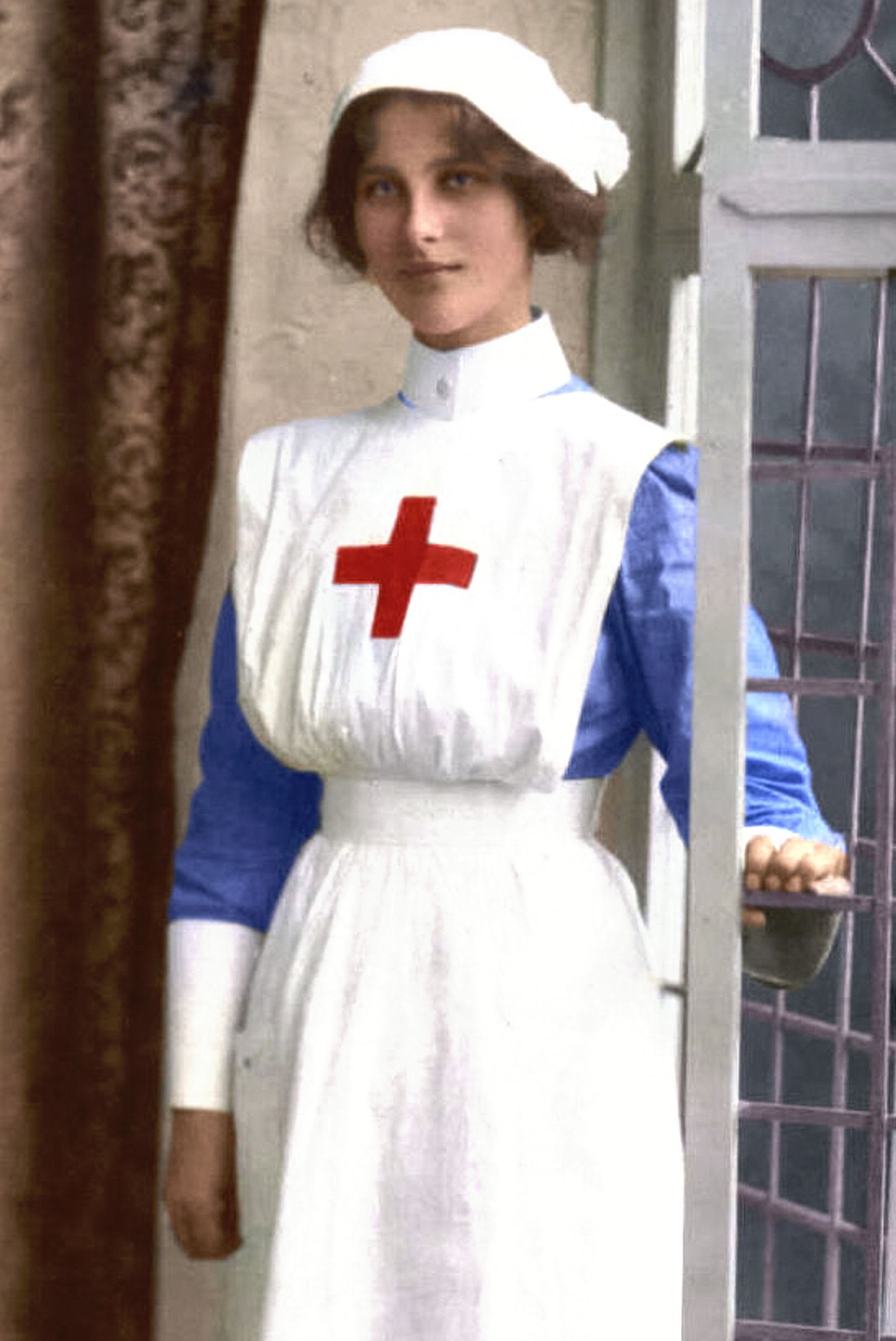 World War I nurse uniform (photo colorized).