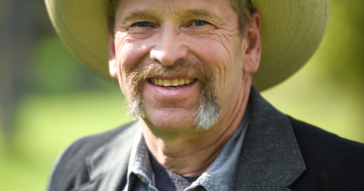 Abell files for reelection to county commission; challenger from ...