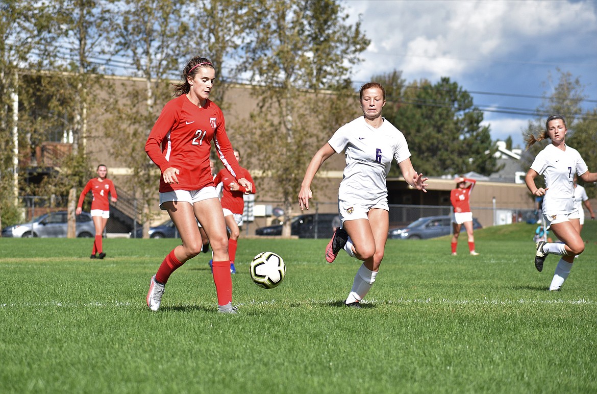 Junior Piper Frank prepares to shoot the ball during Saturday's match.