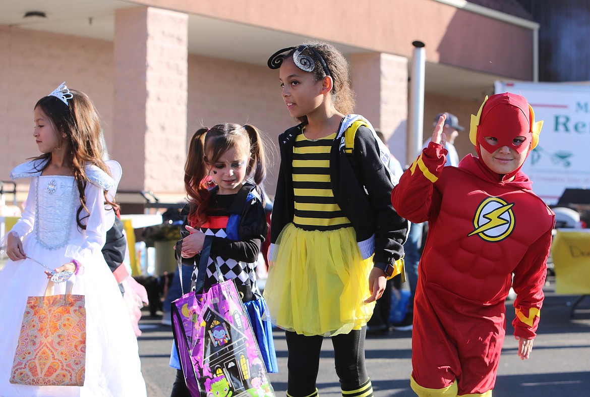 In Othello, hundreds attended Saturday afternoon's Trunk or Treat and Car Show at the Bethel Assembly of God, getting an opportunity to come together as a community and celebrate the holiday with candy, hot food and hot rods this Halloween.