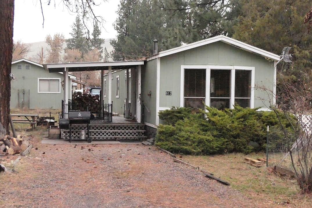 Aaron Eugene McLaughlin is accused of beating Raymond Wachlin to death inside this Hot Springs residence last month. (Clark Fork Valley Press)