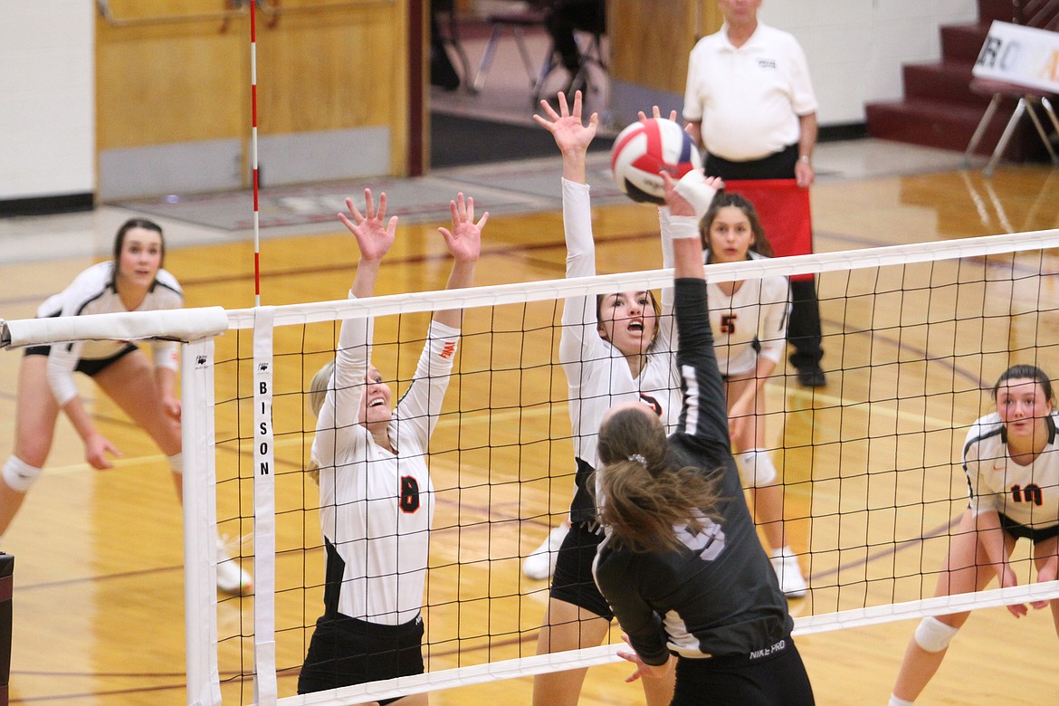 PTHS Lady Pirate Volleyball