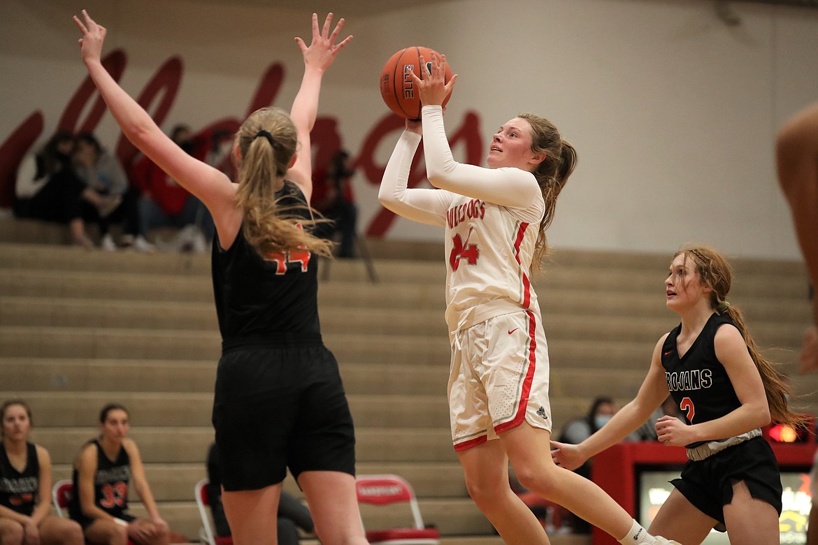 Senior Kaylee Banks shoots a floater during Tuesday's game.