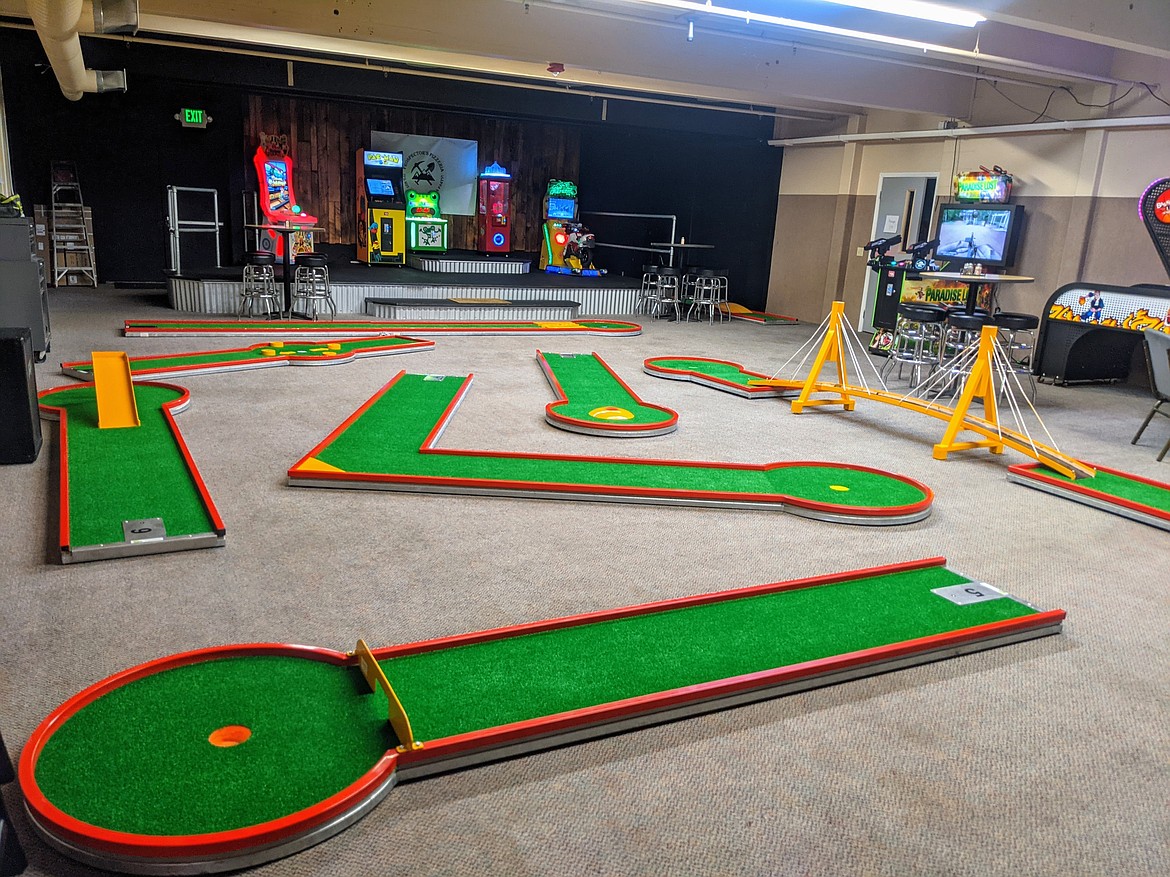 Prospector's Pizzeria boasts an array of arcade games and a mini-golf course for their younger customers.