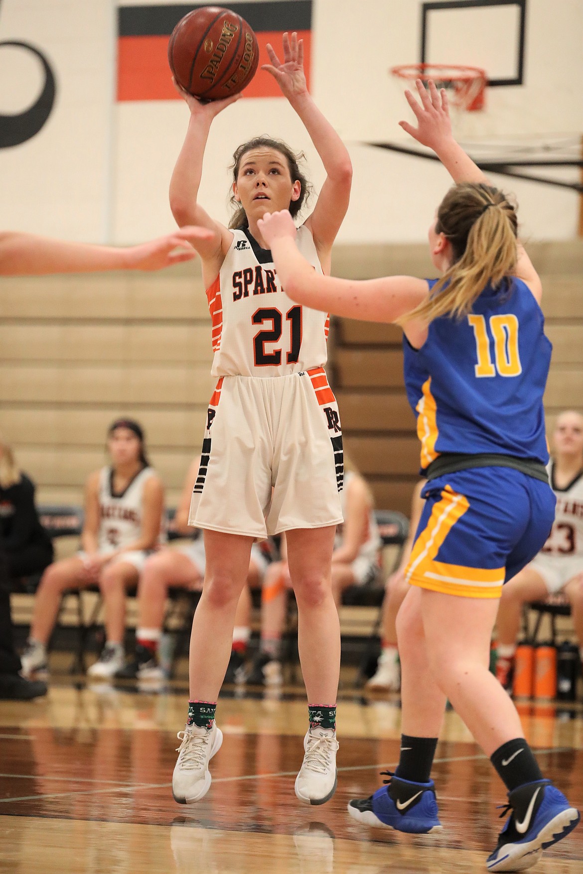 Hannah Palfrey pulls up and hits a jumper during Friday's game.