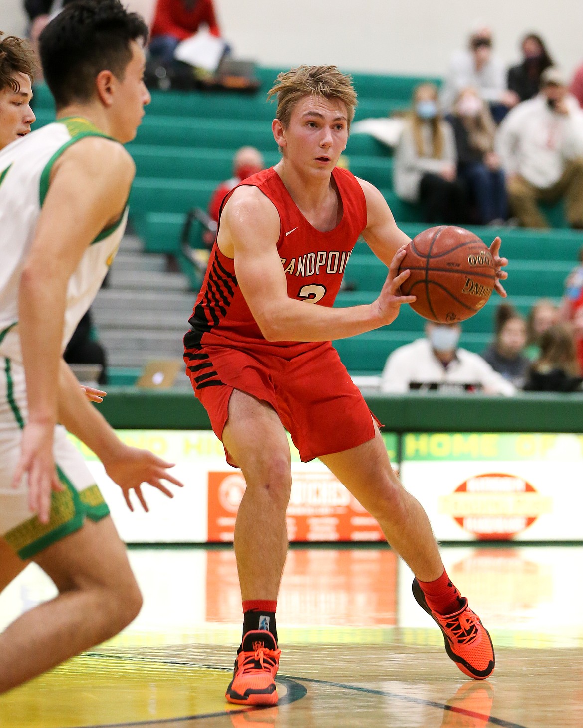 Sophomore Parker Pettit passes the ball to a teammate on Friday.